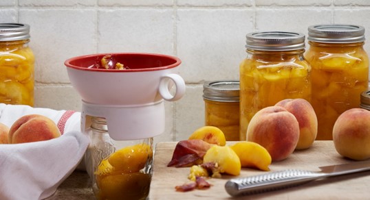 Peach canning.jpg